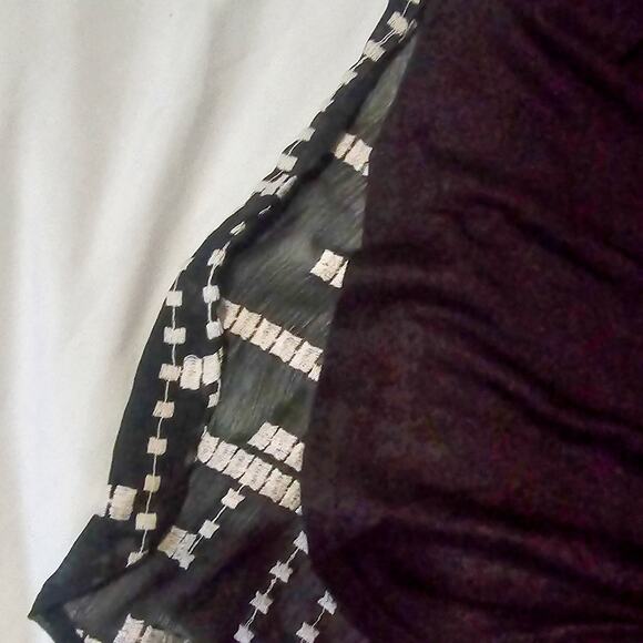 Tiny abstract embroidered split neck sleeveless tunic black & white size XS - Picture 5 of 14